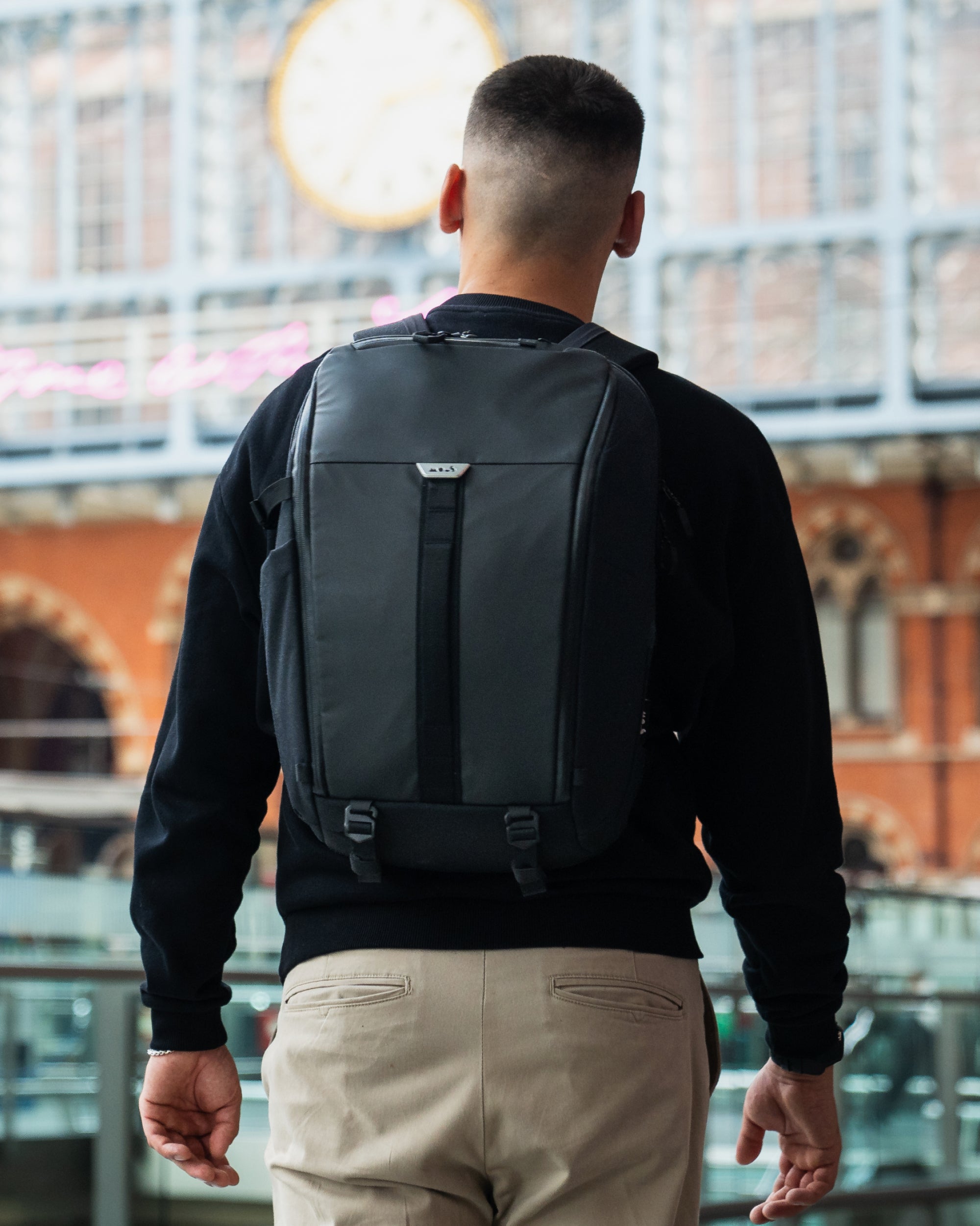 Mous 18Lバックパック メンズ ビジネス Mous | Durable Extreme Commuter Backpack for Active Lifestyles - MOUS